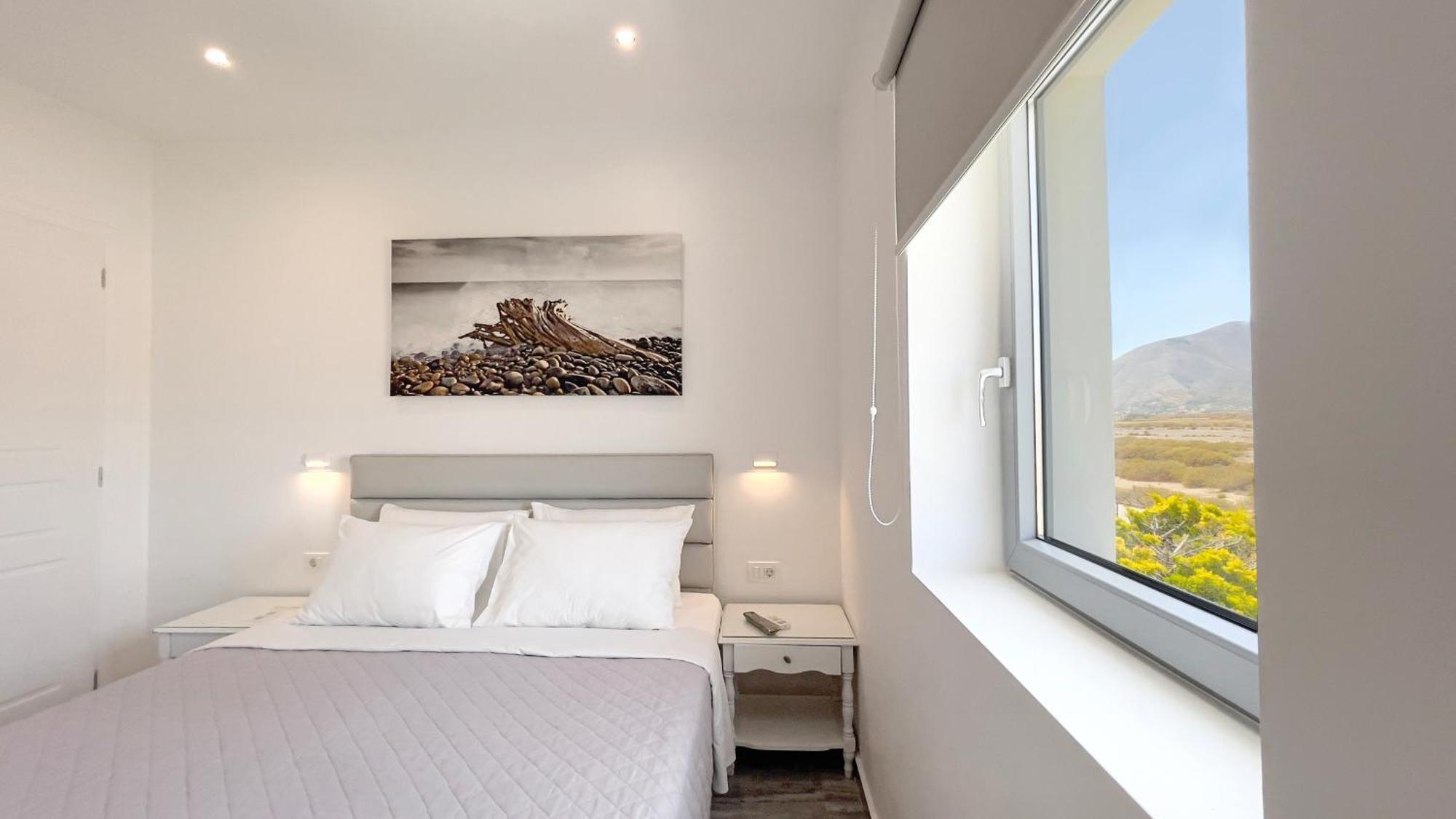 Hermoso Luxury Suites Monólithos Rom bilde