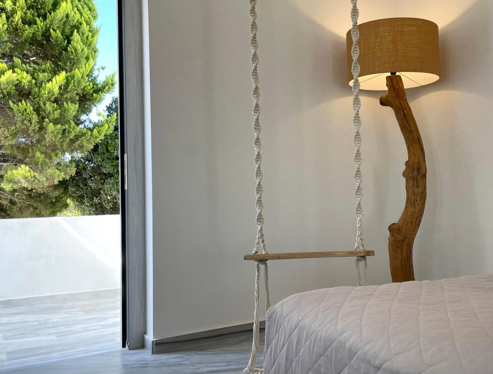 Hermoso Luxury Suites Monólithos Rom bilde
