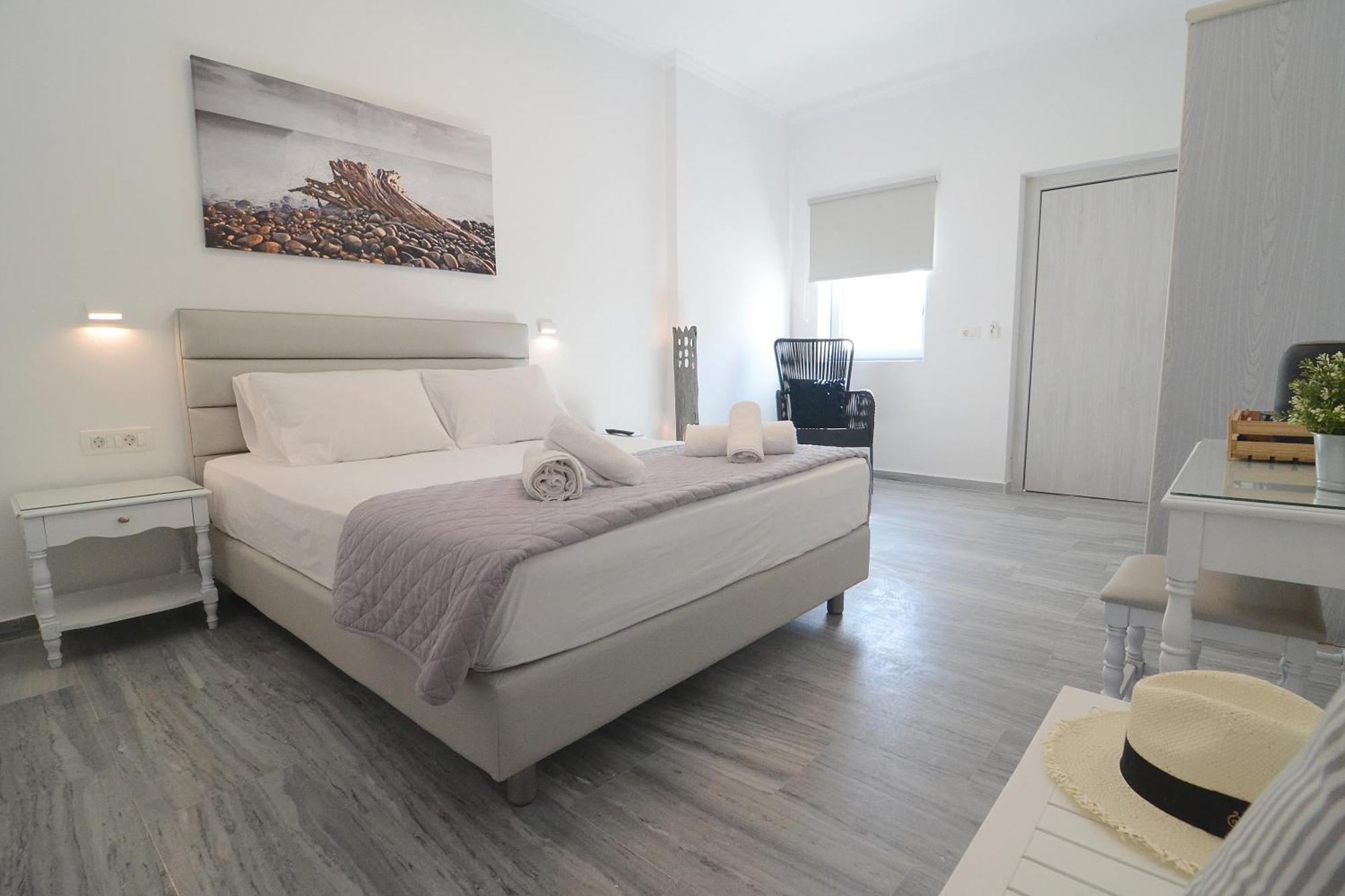 Hermoso Luxury Suites Monólithos Rom bilde