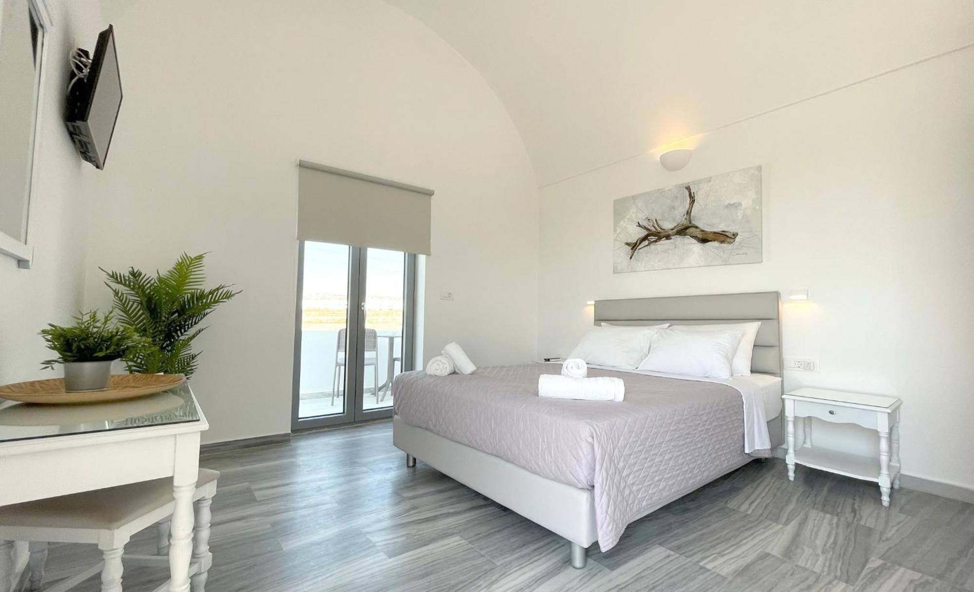 Hermoso Luxury Suites Monólithos Rom bilde