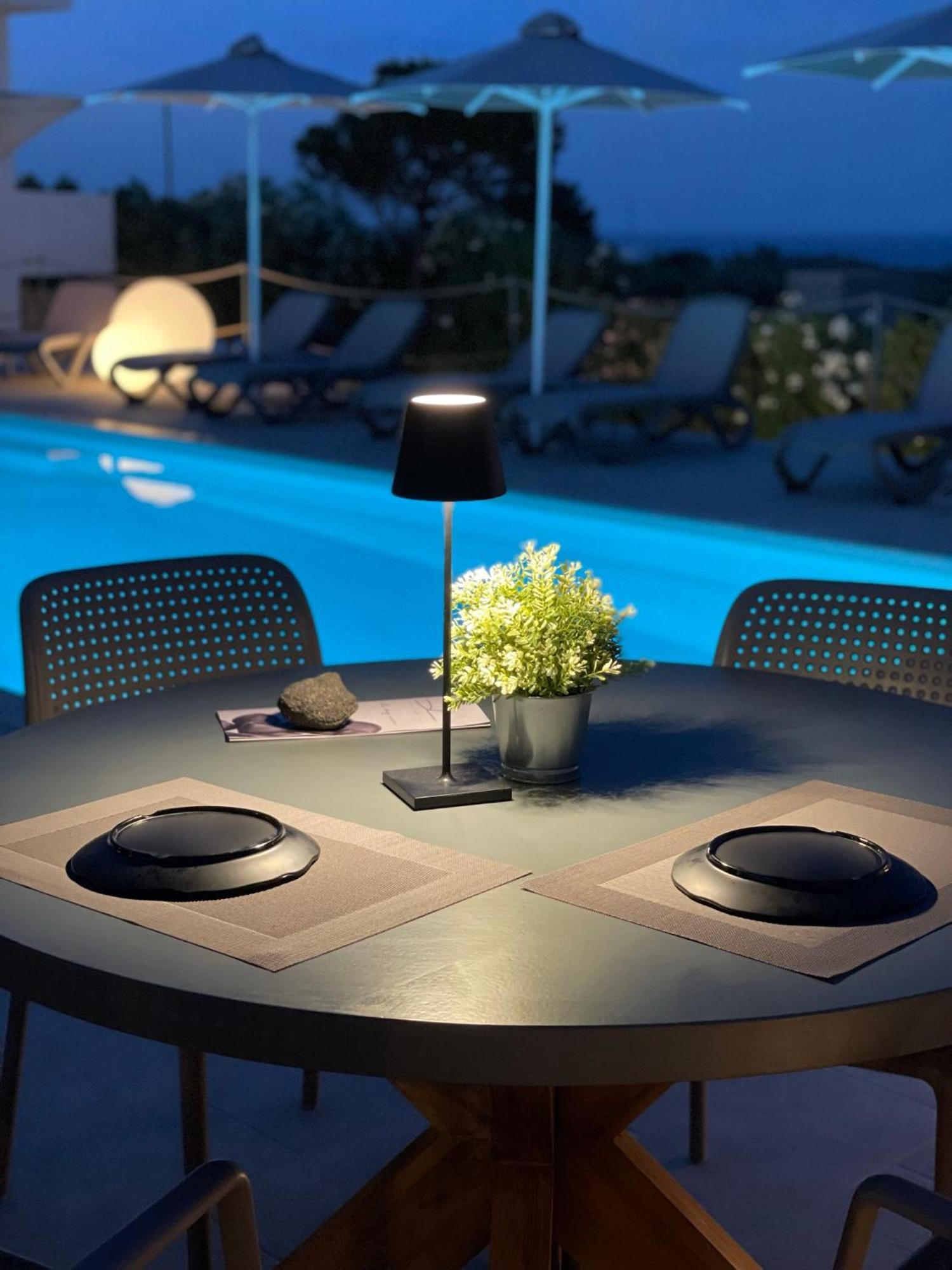 Hermoso Luxury Suites Monólithos Eksteriør bilde