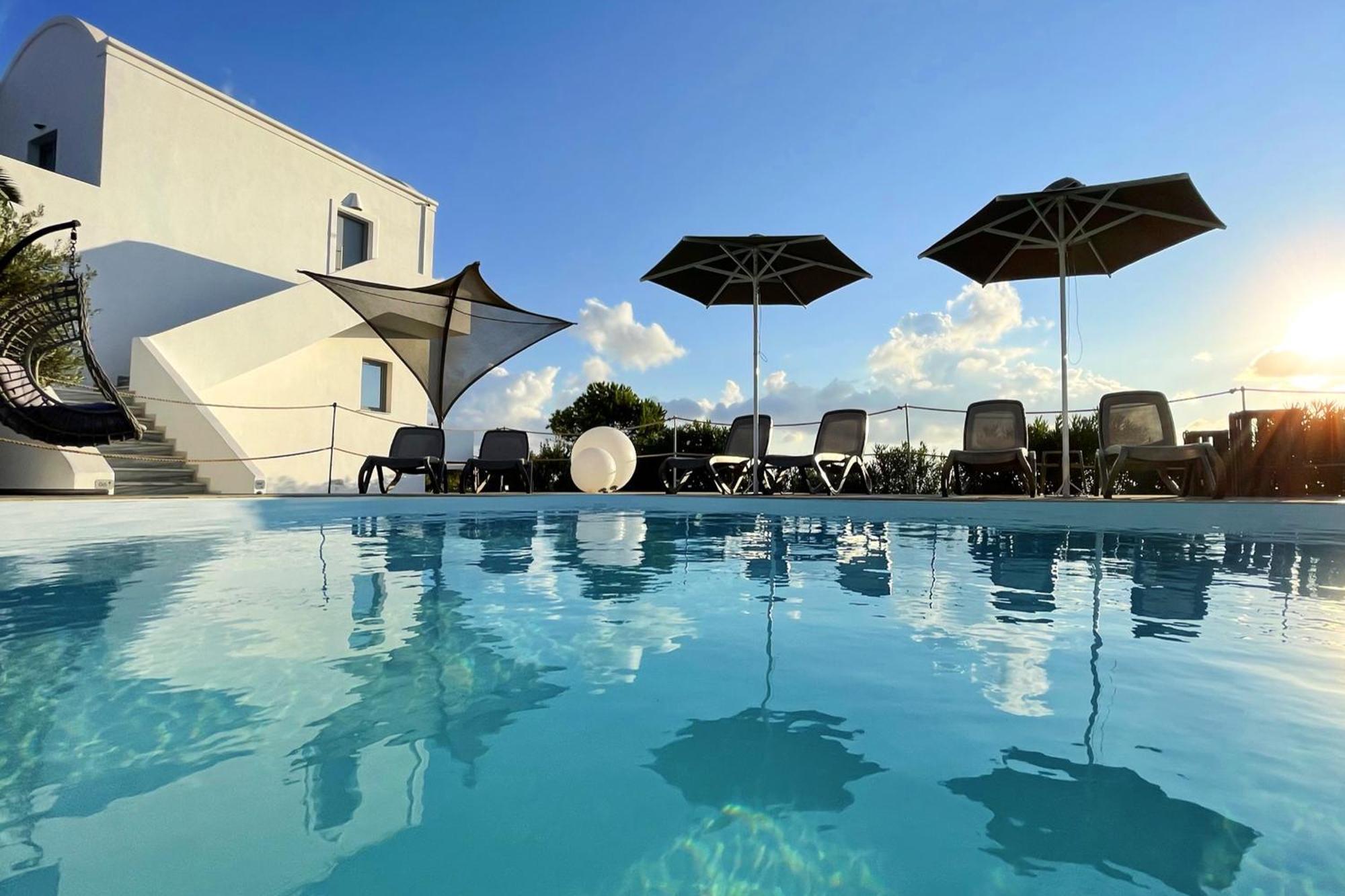 Hermoso Luxury Suites Monólithos Eksteriør bilde